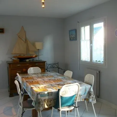 Prázdninový dům Maison Pour 6, Acces A Pied A La Plage, Au Port Et Au Village *