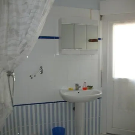 Maison Pour 6, Acces A Pied A La Plage, Au Port Et Au Village